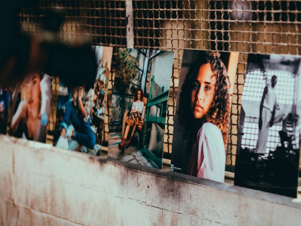 acrylic photo frames india